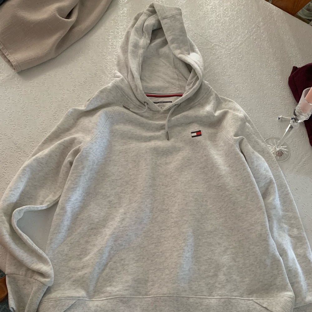 Grey sweatshirt